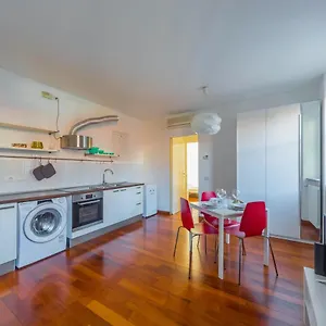  Appartamento Cozy Flat 500m From Affori Fn! Italia